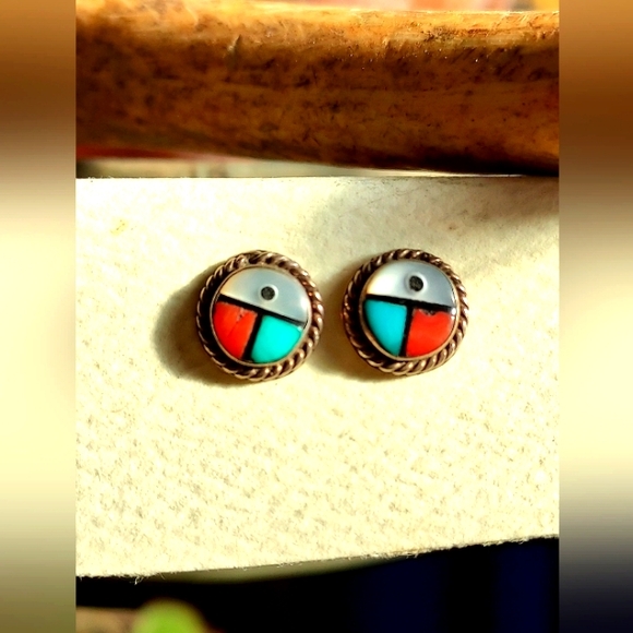Native American Jewelry - Vintage Native American earring studs
